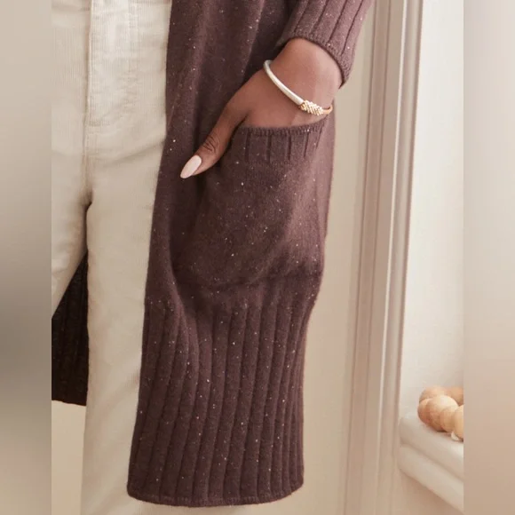 Garnet Hill Enid Patch-Pocket Cardigan 100% cashmere maroon color size M - Picture 2 of 9